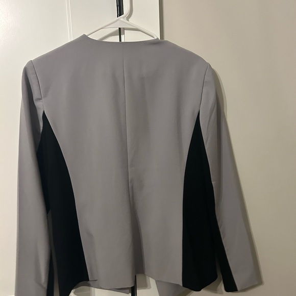 DKNYC Women's Gray and Black Blazer - Picture 3 of 5